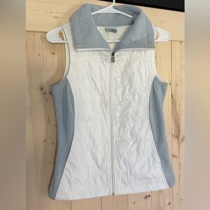 Columbia Light Gray and White Fleece Vest